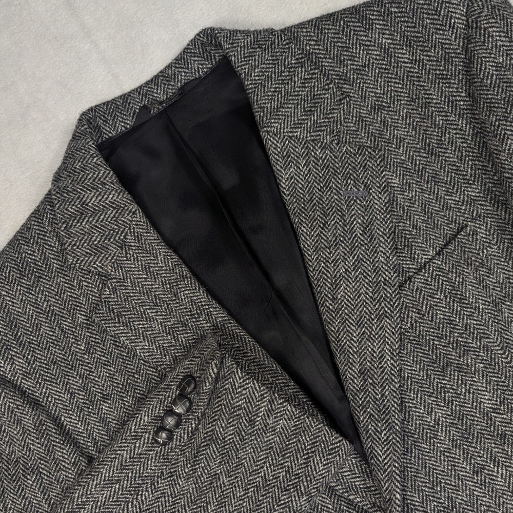 Jos A Bank Harris Tweed Blazer Mens 42R Grey Herringbone Wool Sport Coat Jacket